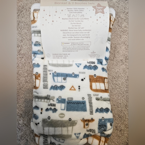 Baby blanket + Baby booties (2) --- "BEEP" - Picture 3 of 4